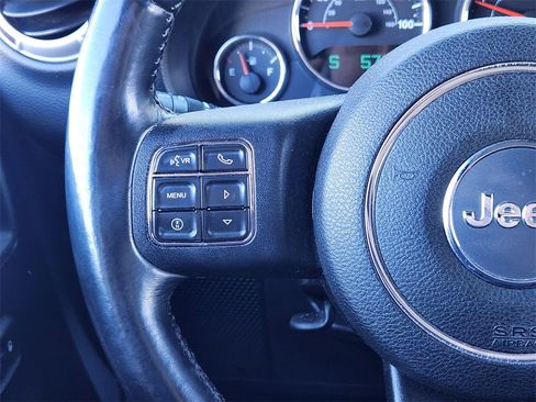 Used 2014 Jeep Wrangler Unlimited Rubicon w/ Connectivity Group image 14