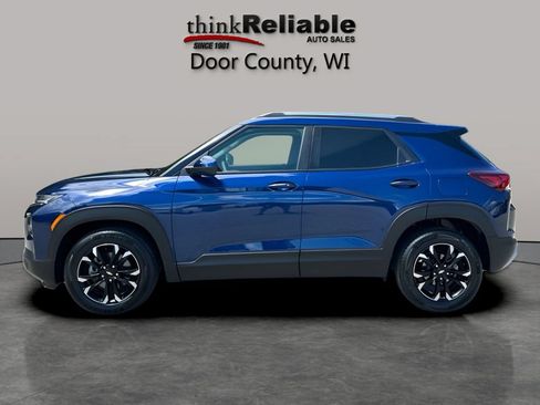 Used 2023 Chevrolet TrailBlazer LT FWD image 2