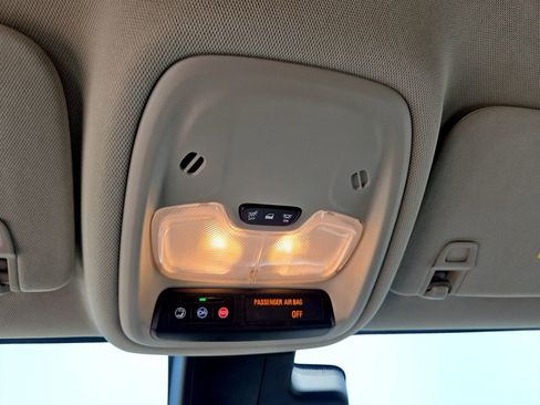 Used 2025 Buick Encore GX Preferred AWD/4WD image 24