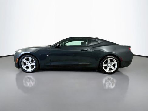 Used 2017 Chevrolet Camaro LT RWD image 4