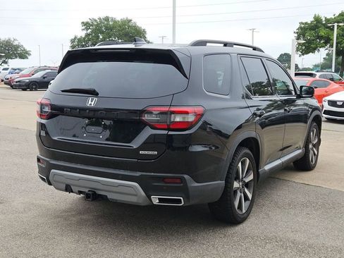 Used 2023 Honda Pilot Touring image 8