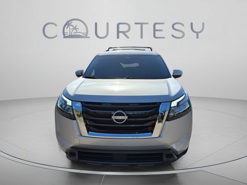Certified 2022 Nissan Pathfinder SV FWD image 10