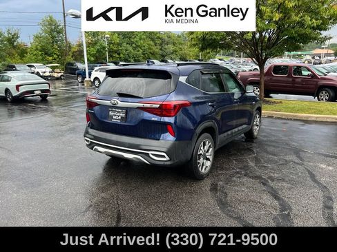 Certified 2021 Kia Seltos EX AWD/4WD image 5