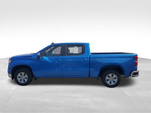 Used 2025 Chevrolet Silverado 1500 LT AWD/4WD image 2