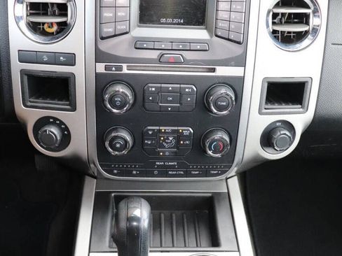 Used 2015 Ford Expedition XLT AWD/4WD image 24