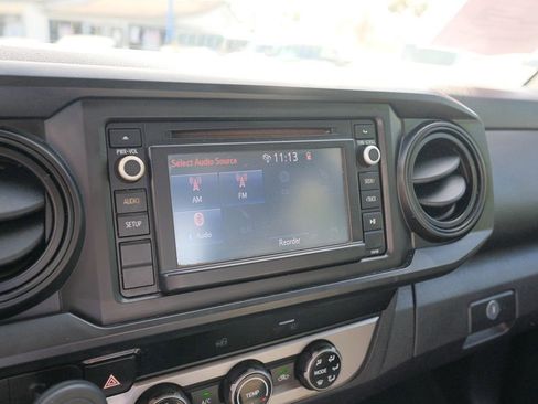 Used 2017 Toyota Tacoma SR image 20