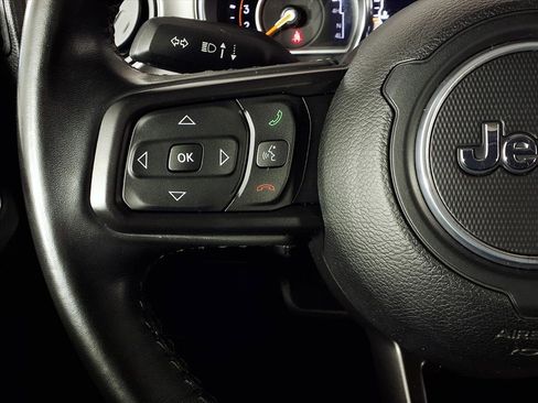 Used 2022 Jeep Gladiator Sport image 18