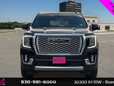 Used 2022 GMC Yukon XL Denali w/ Denali Premium Package RWD image 8