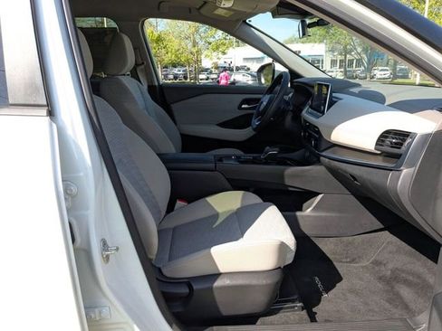 Used 2023 Nissan Rogue SV image 35
