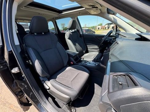 Used 2022 Subaru Forester Premium AWD/4WD image 11