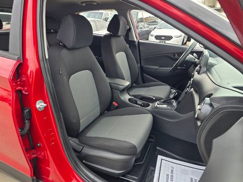 Used 2018 Hyundai Kona SEL image 35