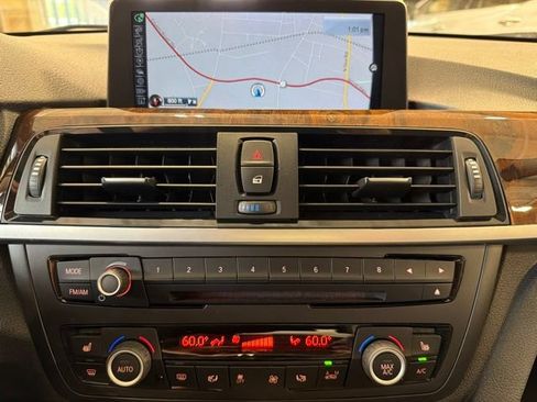 Used 2015 BMW 328i xDrive Sedan AWD/4WD image 19