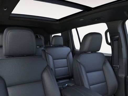 New 2026 Chevrolet Traverse LT w/ Sun and Wheel Package FWD image 24