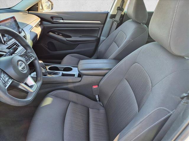 Used 2023 Nissan Altima 2.5 SV FWD image 21