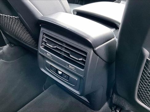 Used 2022 Audi Q7 3.0T Premium Plus image 33