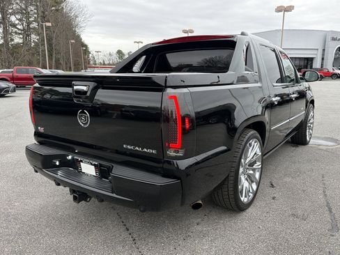 Used 2013 Cadillac Escalade EXT Premium image 5