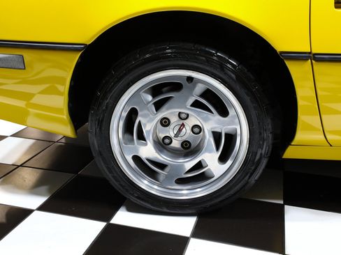 Used 1990 Chevrolet Corvette ZR-1 RWD image 34
