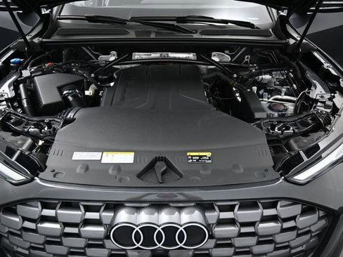 Certified 2025 Audi Q5 Premium w/ Convenience Package AWD/4WD image 38