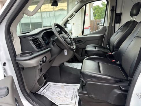 Used 2025 Ford Transit 250 148 Medium Roof Extended AWD image 14