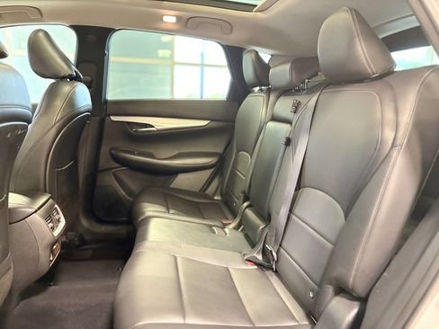 Used 2020 INFINITI QX50 Luxe AWD/4WD image 22