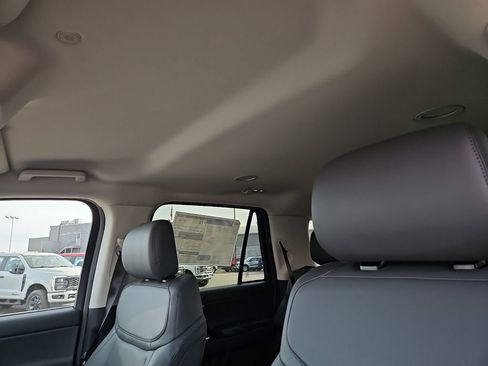 New 2026 Ford Expedition Active image 22