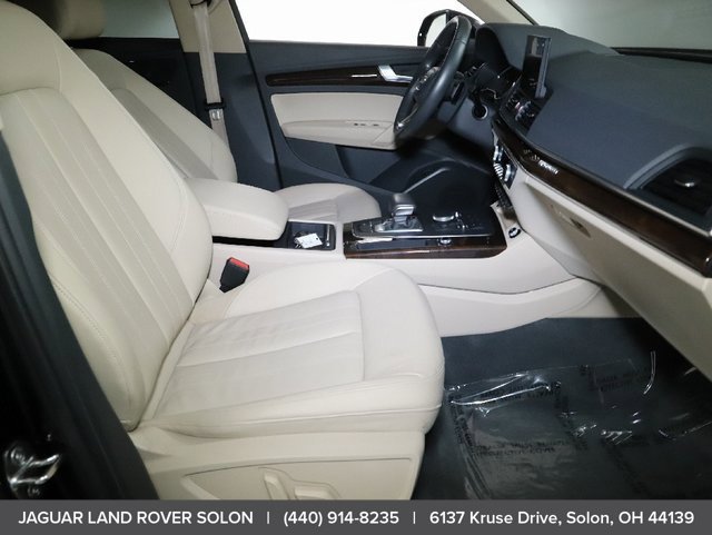 Used 2019 Audi Q5 2.0T Premium w/ Convenience Package AWD/4WD image 31