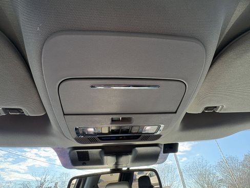 Used 2021 Ford F150 Lariat w/ Equipment Group 502A High image 15