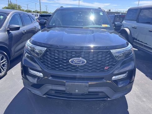 Used 2020 Ford Explorer ST w/ ST Street Pack AWD/4WD image 2
