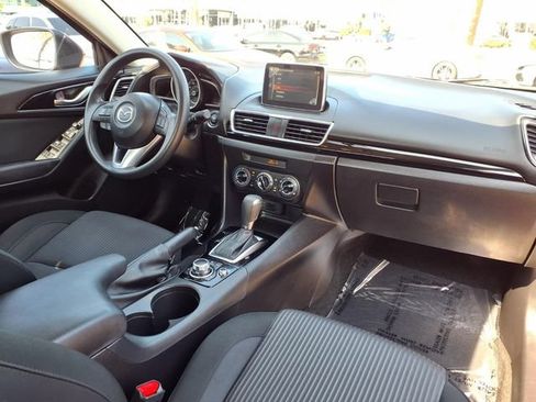 Used 2016 MAZDA MAZDA3 i Sport w/ Preferred Equipment Package FWD image 28
