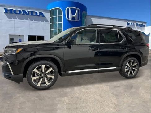New 2025 Honda Pilot Elite image 2