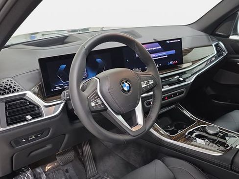 Used 2026 BMW X5 xDrive40i AWD/4WD image 13