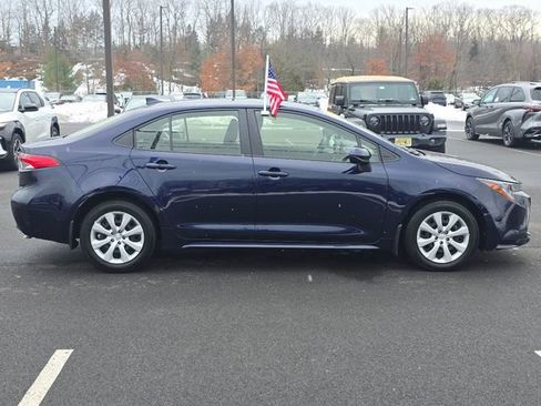 Used 2023 Toyota Corolla LE w/ Carpet Mat Package (TMS) image 8