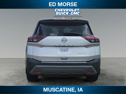 Used 2022 Nissan Rogue SV AWD/4WD image 4