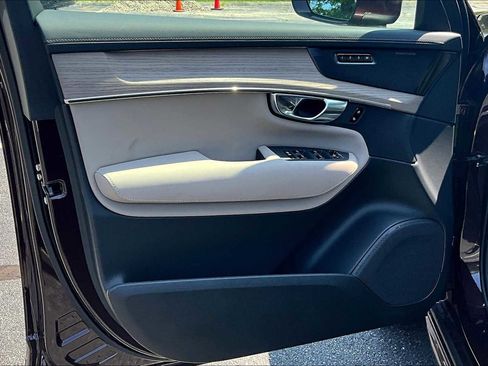 New 2026 Volvo XC90 B6 Plus w/ Protection Package Premier image 11