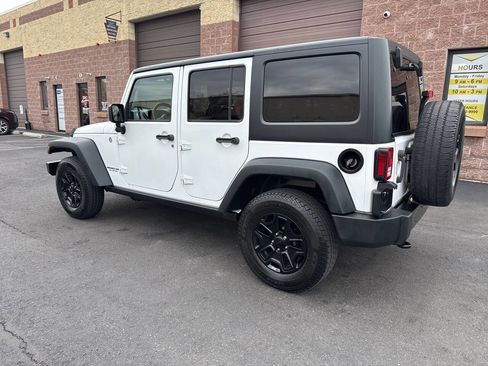 Used 2015 Jeep Wrangler Unlimited Sport image 21