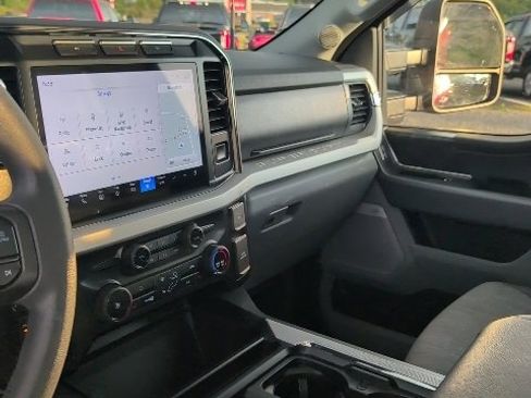 Used 2024 Ford F250 XLT w/ Black Appearance Package image 3