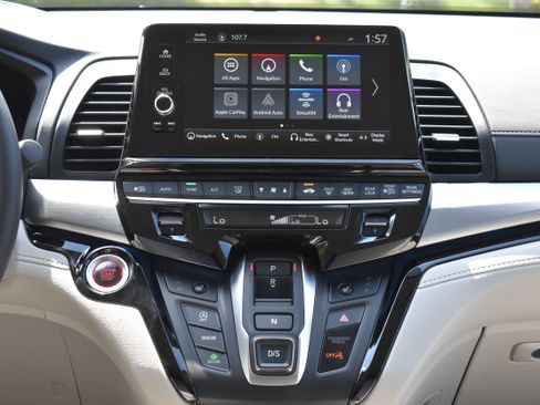 New 2026 Honda Odyssey Touring image 19