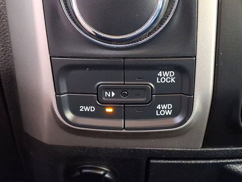 Used 2018 RAM 1500 Classic SLT image 22