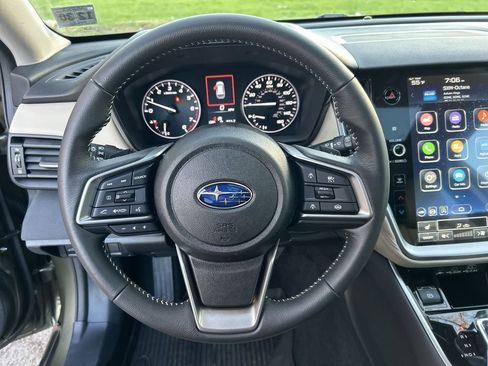 Certified 2025 Subaru Outback Premium AWD/4WD image 18
