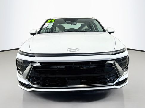 Used 2025 Hyundai Sonata SEL FWD image 11