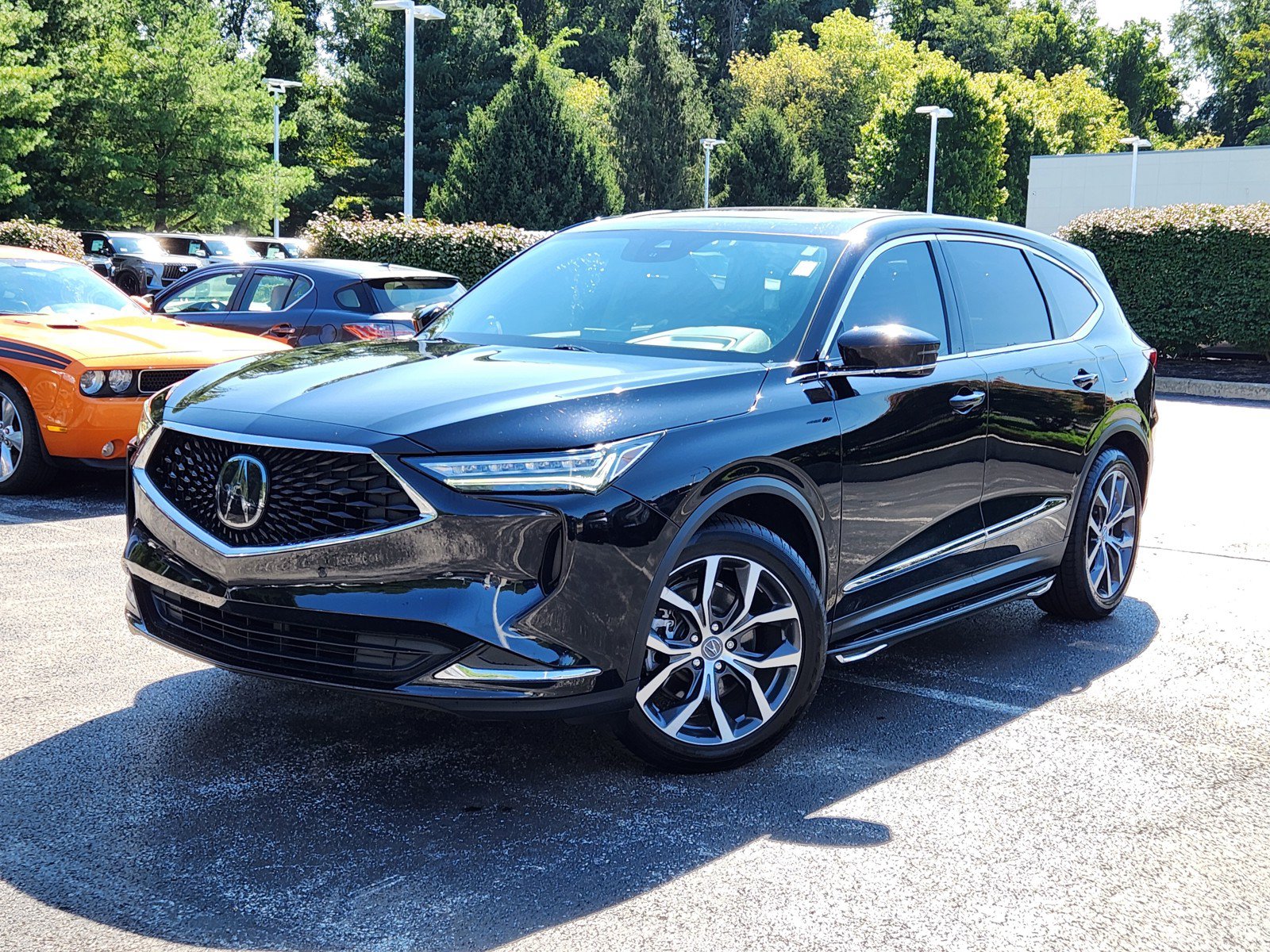 Used 2022 Acura MDX w/ Technology Package AWD/4WD image 1