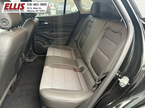 Used 2024 Chevrolet Trax LT image 20