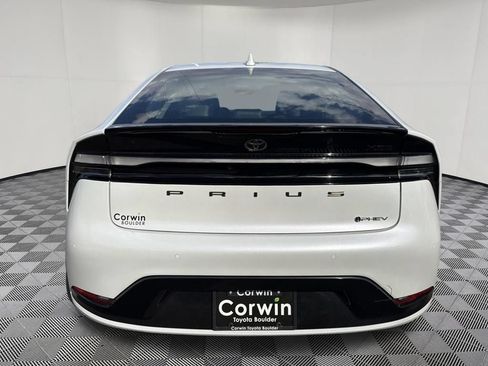 Used 2025 Toyota Prius Plug-In Hybrid FWD image 7