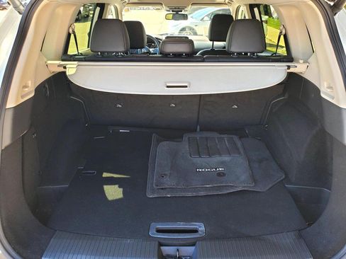 Used 2023 Nissan Rogue SL AWD/4WD image 17