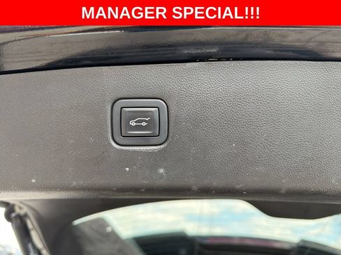 Used 2023 Chevrolet Blazer Premier w/ Driver Confidence II Package FWD image 14