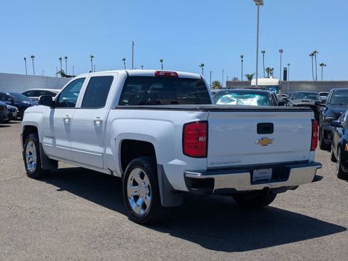 Used 2018 Chevrolet Silverado 1500 LT w/ LT Eassist Package AWD/4WD image 8