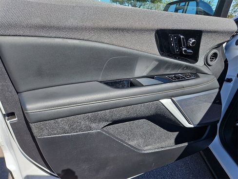 New 2025 Cadillac Optiq Sport 1 w/ LPO, ONYX Package image 12