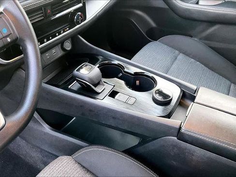 Certified 2023 Nissan Rogue SV image 16