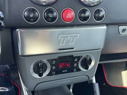 Used 2001 Audi TT 1.8T AWD/4WD image 24