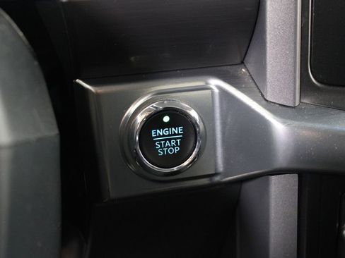 Used 2023 Ford F150 Lariat image 29